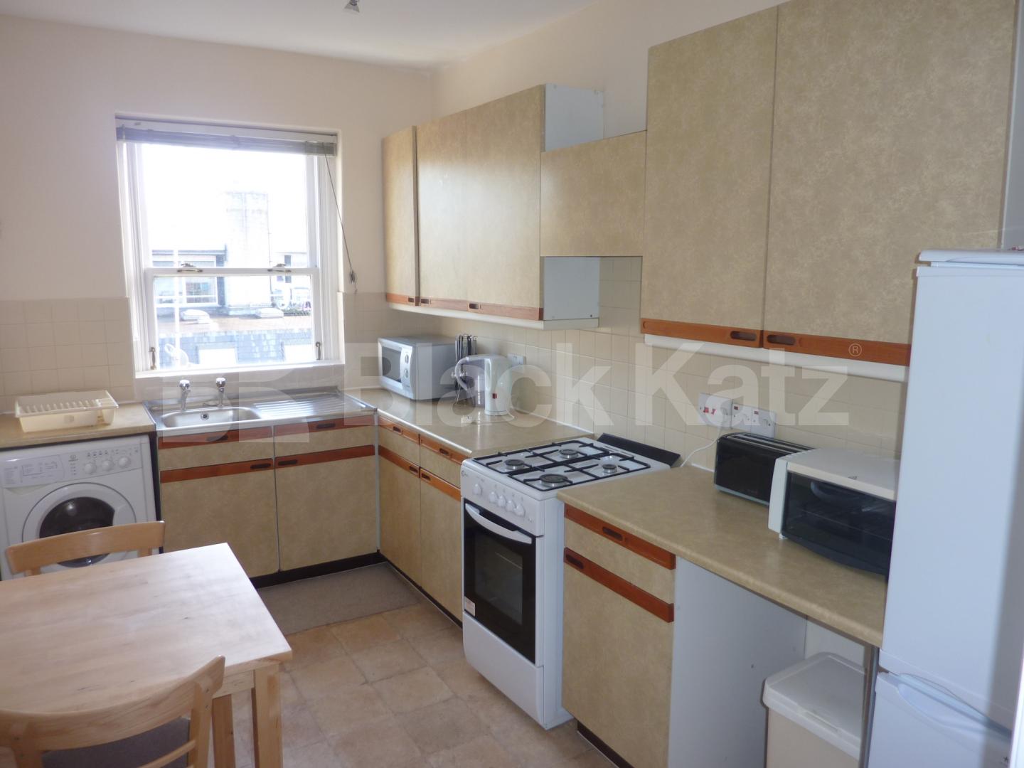 			NEW INSTRUCTION & NEAR REGENTS PARK!, 2 Bedroom, 1 bath, 1 reception Flat			 Nottingham Place, BAKER STREET